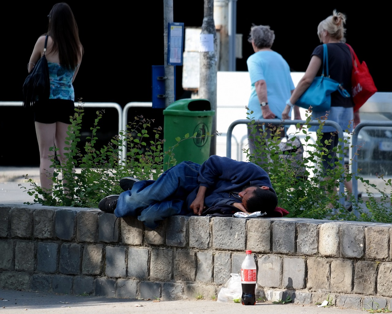 budapest, homeless, life picture-813616.jpg